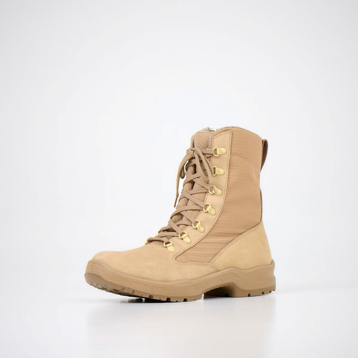 Beiget Samelin 599 Desert Boots aavikkosaappaat vetoketjulla, valmistettu vedenpitävästä nupukkinahasta.