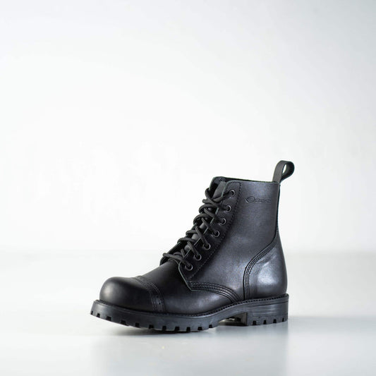 Mustat Samelin 517 Aviator Boots nahkamaiharit, jotka on valmistettu vettä hylkivästä aidosta nahasta.