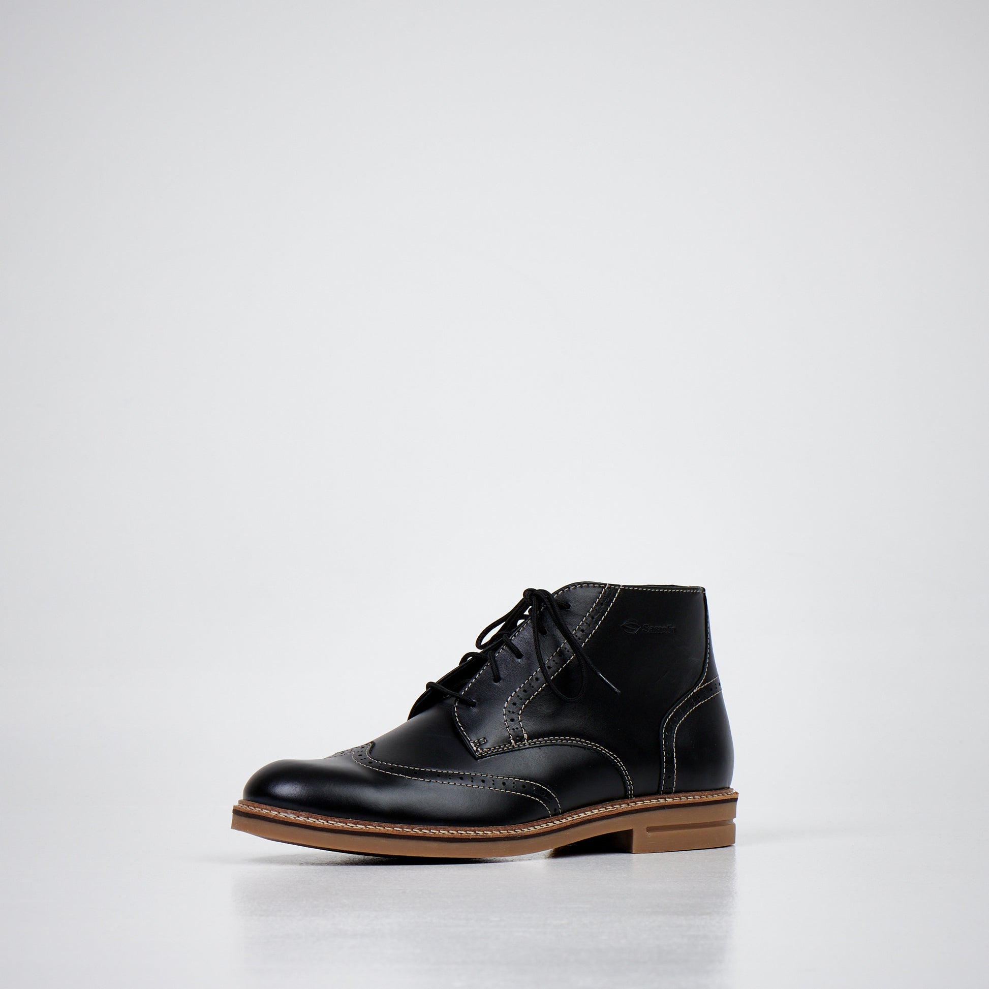 Mustat Samelin Ankle Boots nilkkurit, jotka on valmistettu luonnonnahasta.