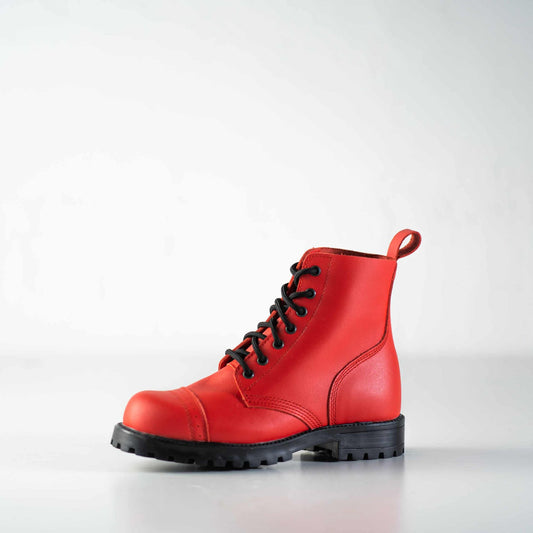 Punaiset Samelin 517 Aviator Boots nahkanilkkurit, jotka on valmistettu vettä hylkivästä aidosta nahasta.